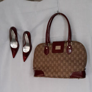 Liz Claiborne Signature ll  Tote Style Bag